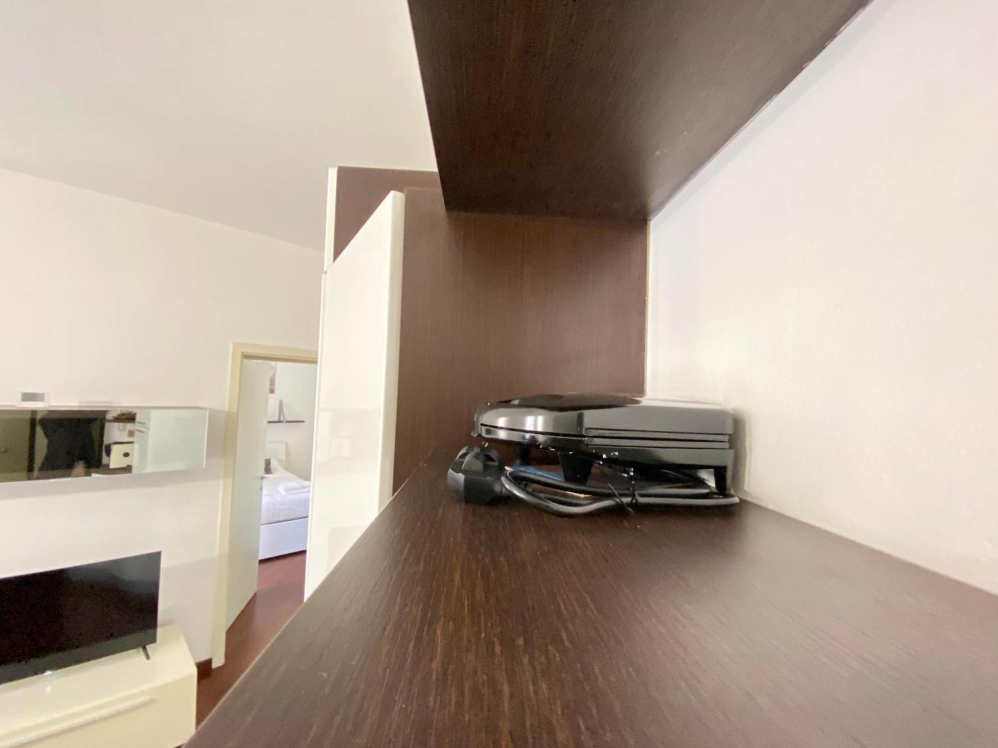 Avantgard Rooms Western Station Bologna Eksteriør billede